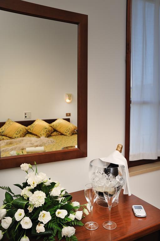 Hotel Bel Sit Senigallia Esterno foto